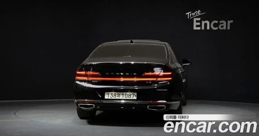 Genesis G90 
