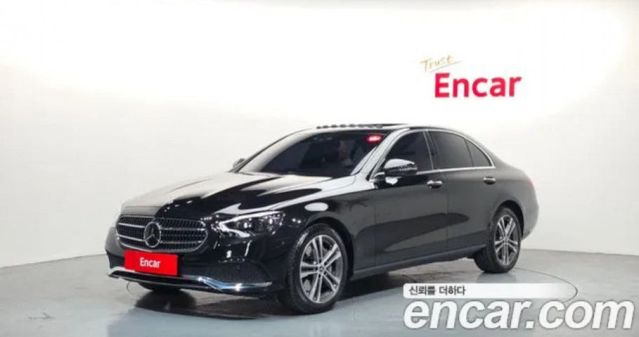 Mercedes-Benz E-Class 