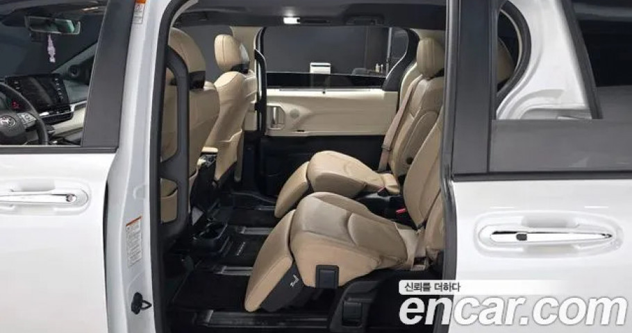 Toyota Sienna 