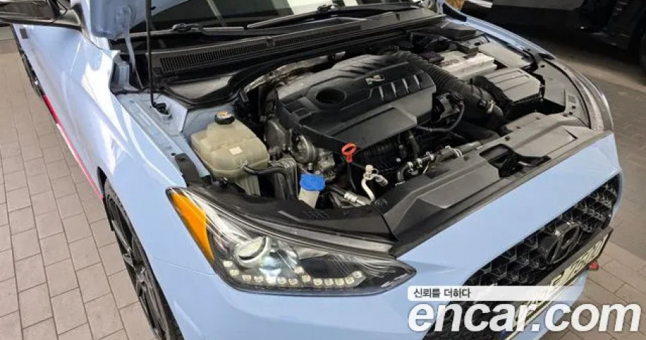 Hyundai Veloster 