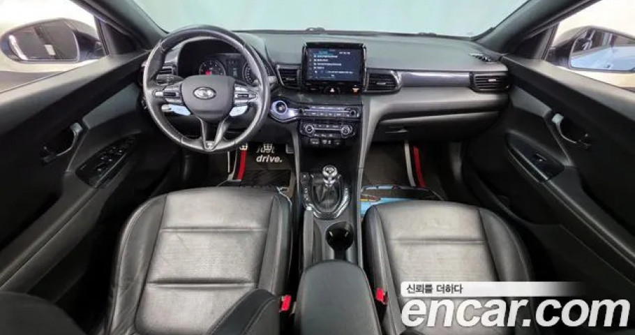 Hyundai Veloster 