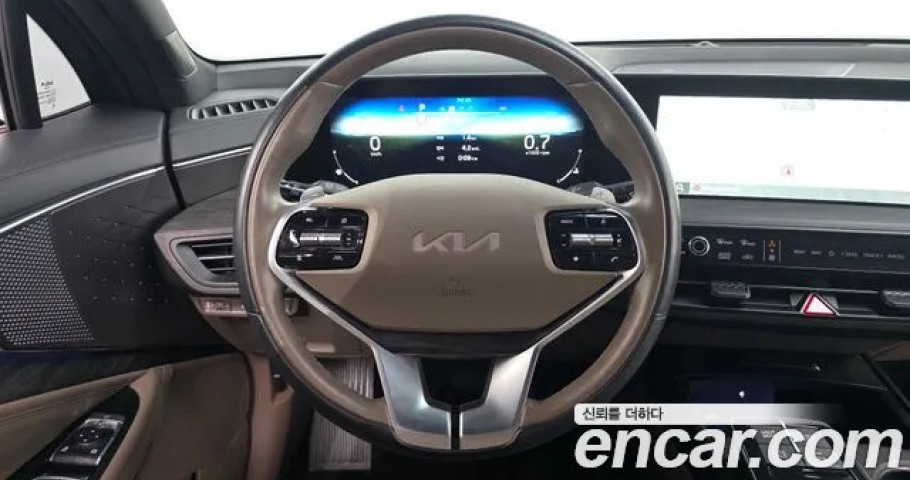 Kia K8 