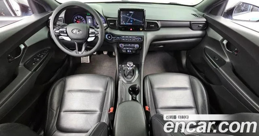 Hyundai Veloster 