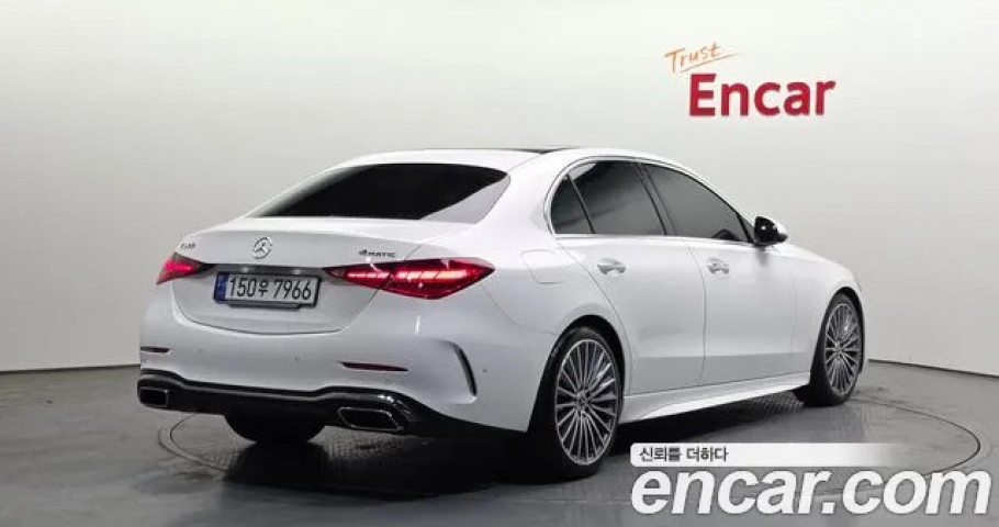 Mercedes-Benz C-Class 