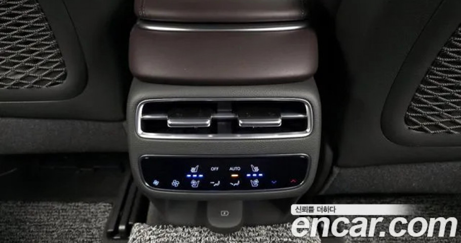 Genesis Gv70 