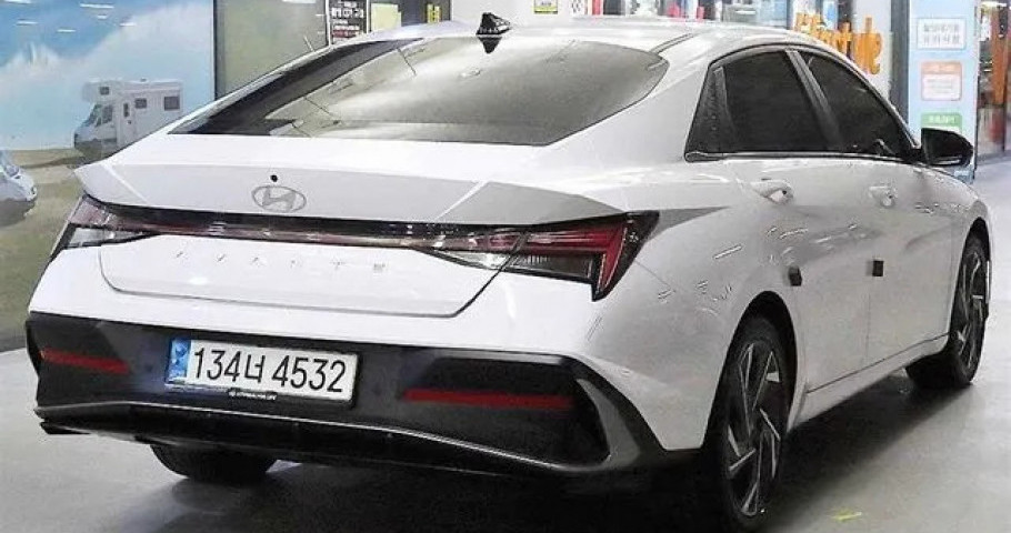 Hyundai Avante (Elantra) 