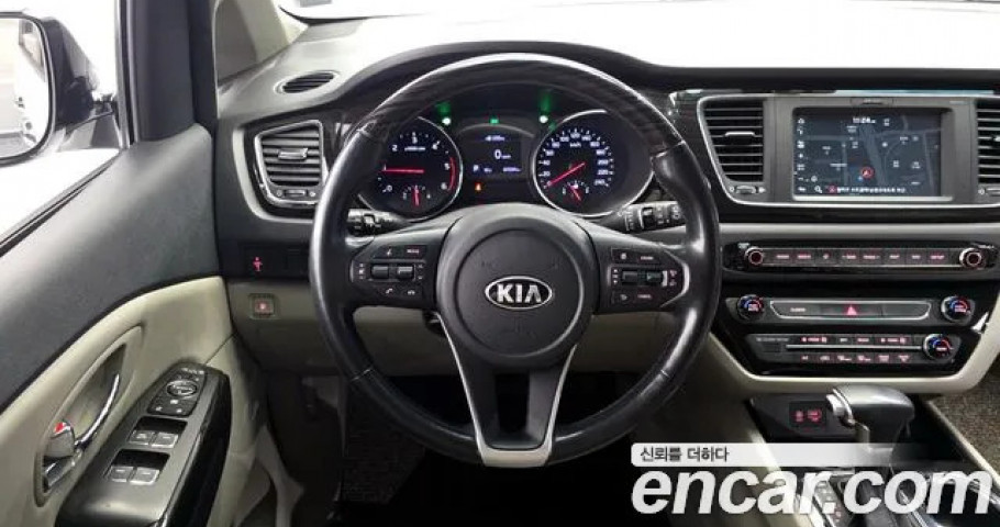 Kia Carnival 