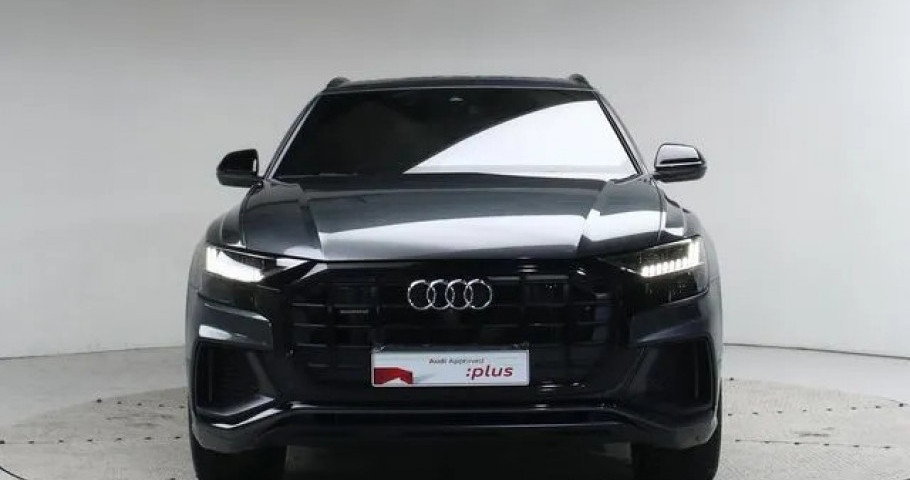 Audi Q8 