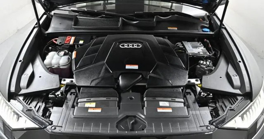 Audi Q8 