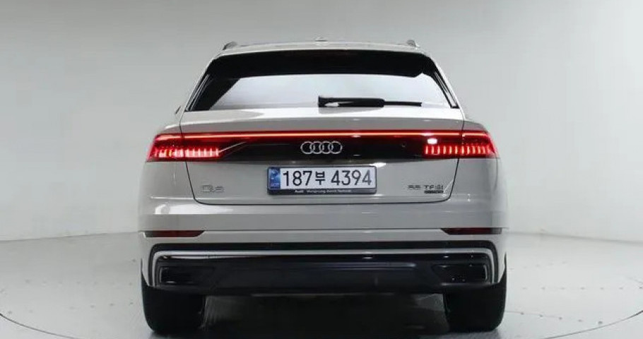 Audi Q8 