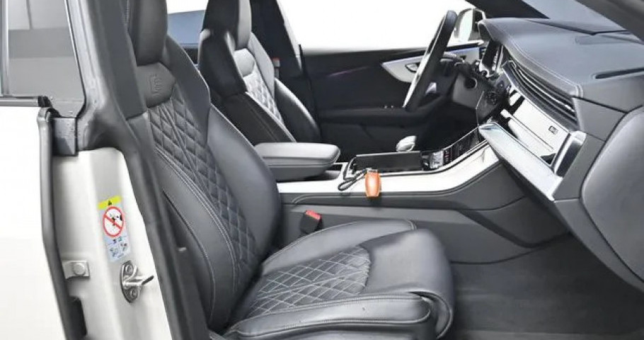 Audi Q8 