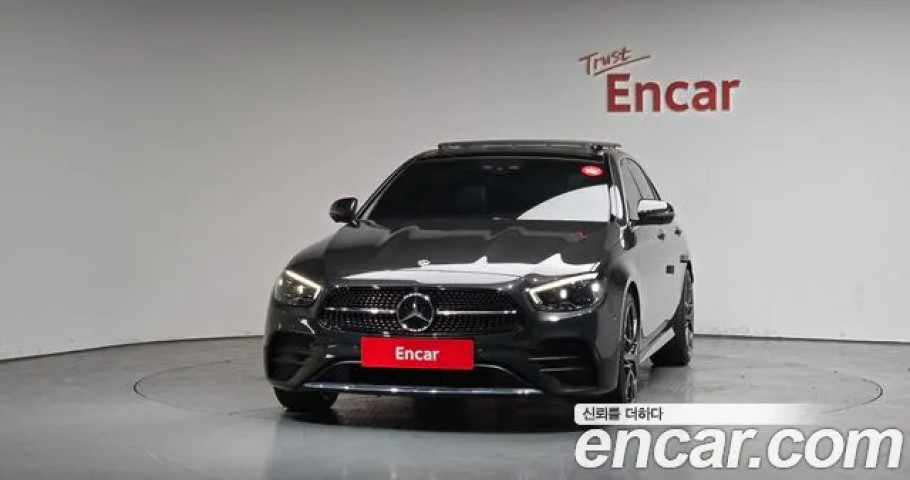 Mercedes-Benz E-Class 