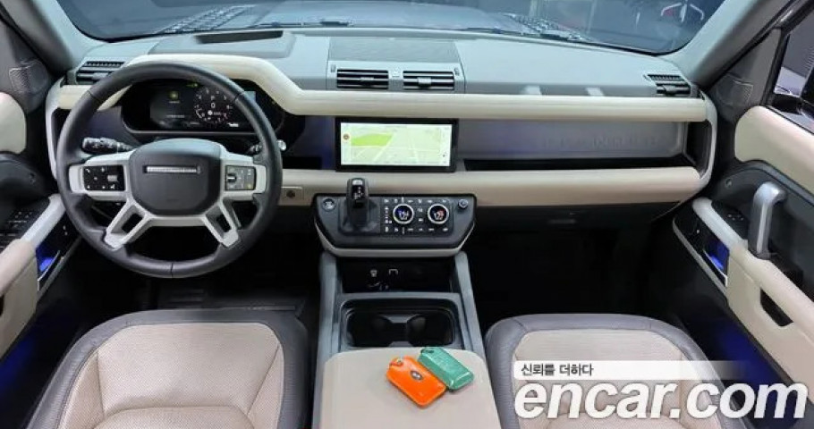 Land Rover Defender 