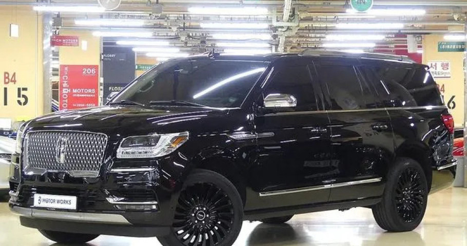 Lincoln Navigator 