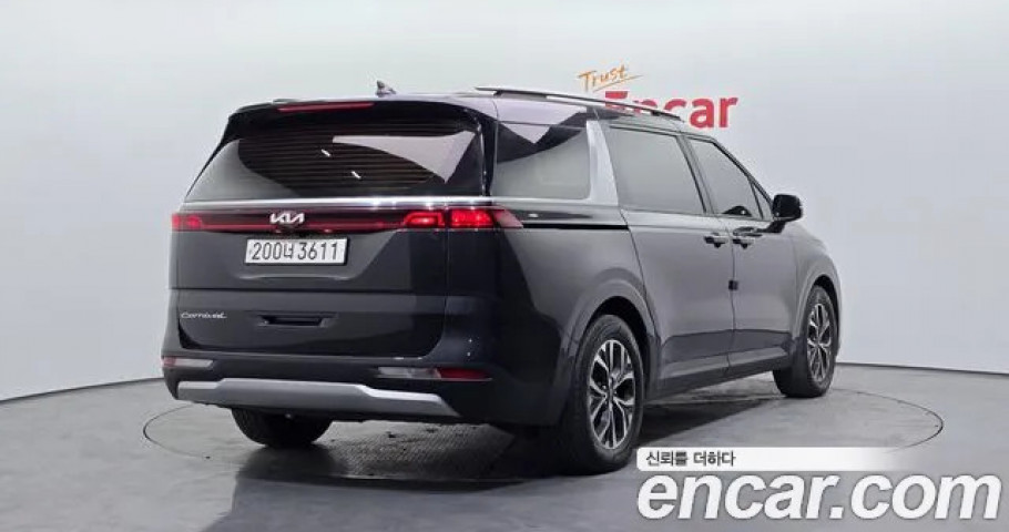 Kia Carnival 