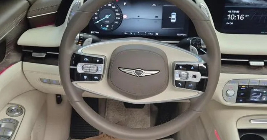 Genesis G90 