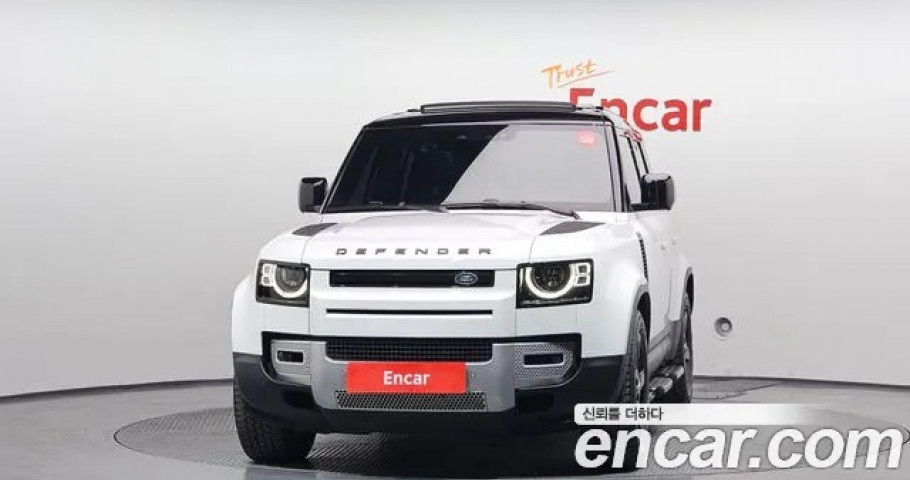 Land Rover Defender 
