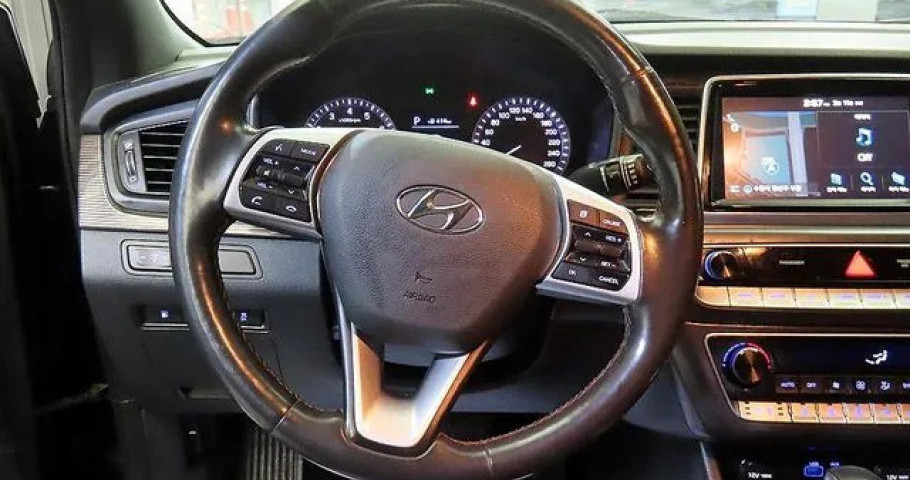 Hyundai Sonata 