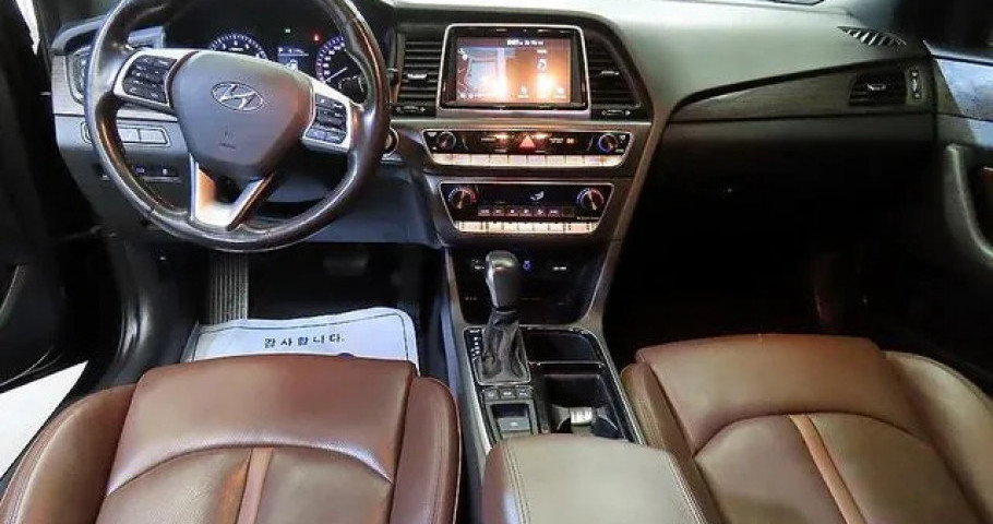 Hyundai Sonata 