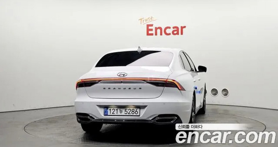 Hyundai Grandeur 