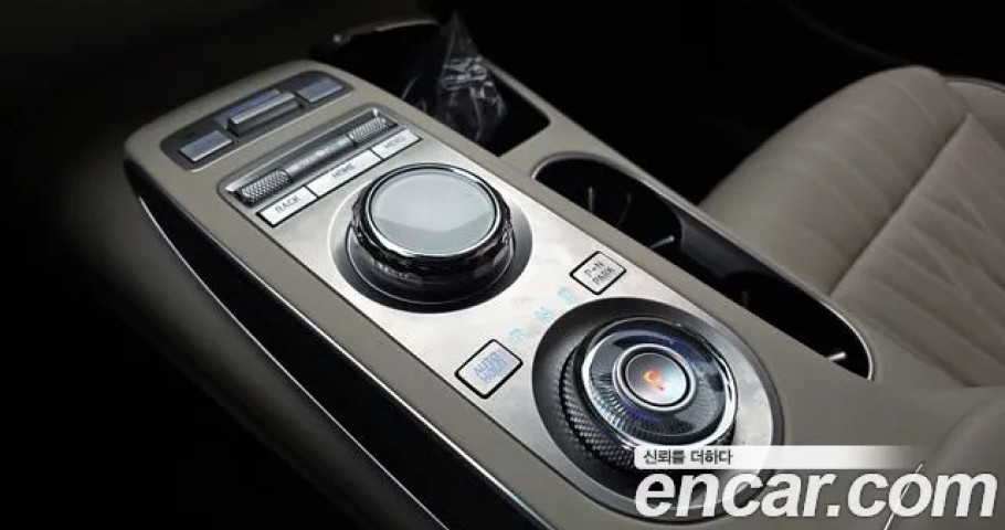 Genesis Gv70 