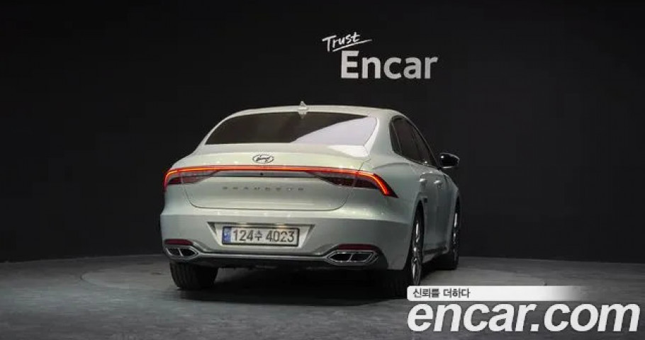 Hyundai Grandeur 