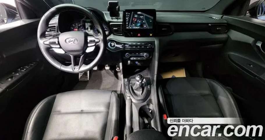 Hyundai Veloster 