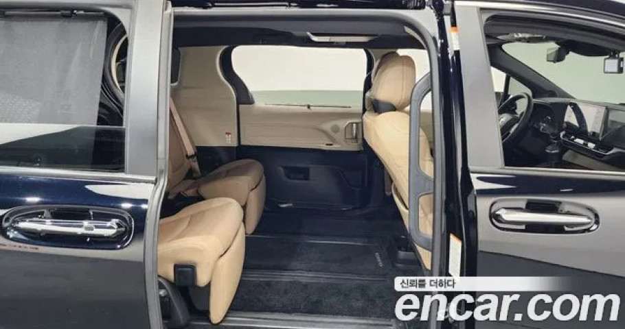 Toyota Sienna 