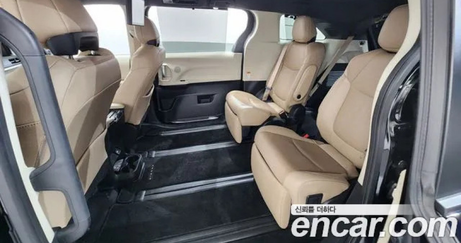 Toyota Sienna 