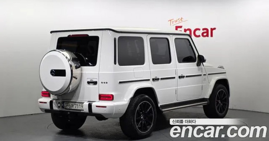 Mercedes-Benz G-Class 