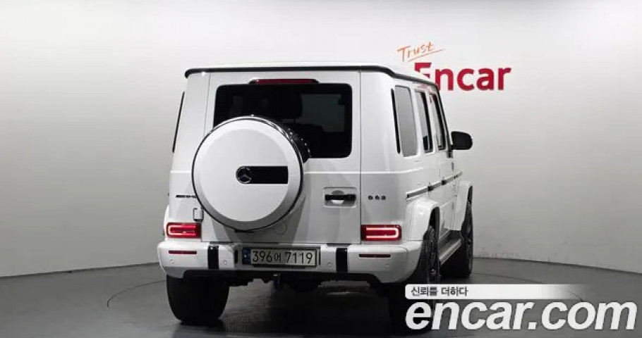 Mercedes-Benz G-Class 