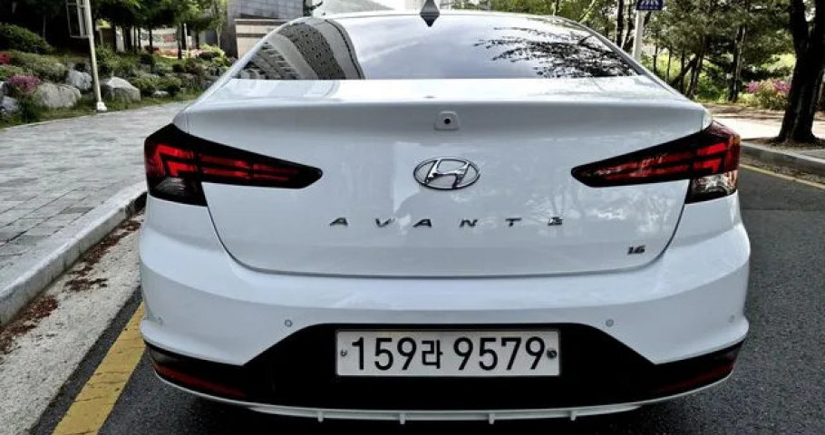 Hyundai Avante (Elantra) 