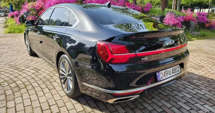 Kia K9 
