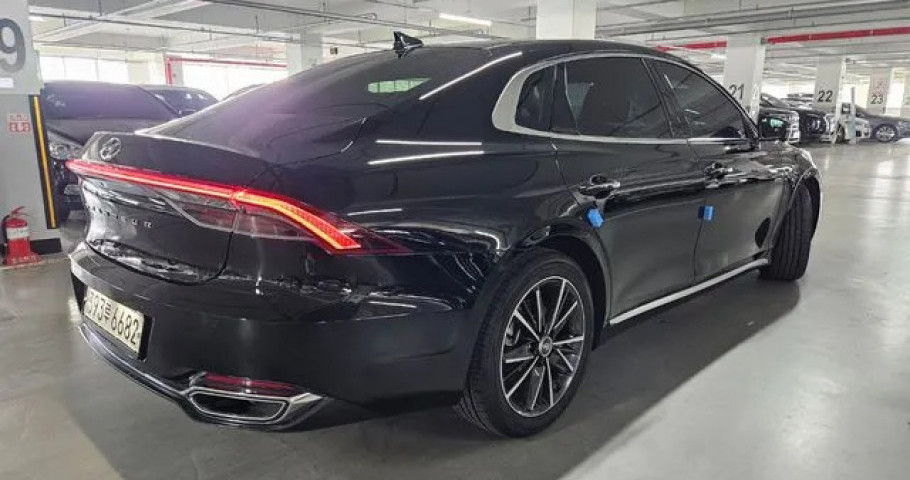 Hyundai Grandeur 