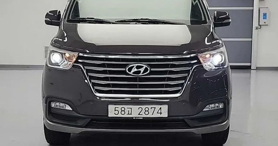 Hyundai Starex 