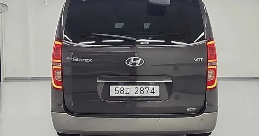Hyundai Starex 