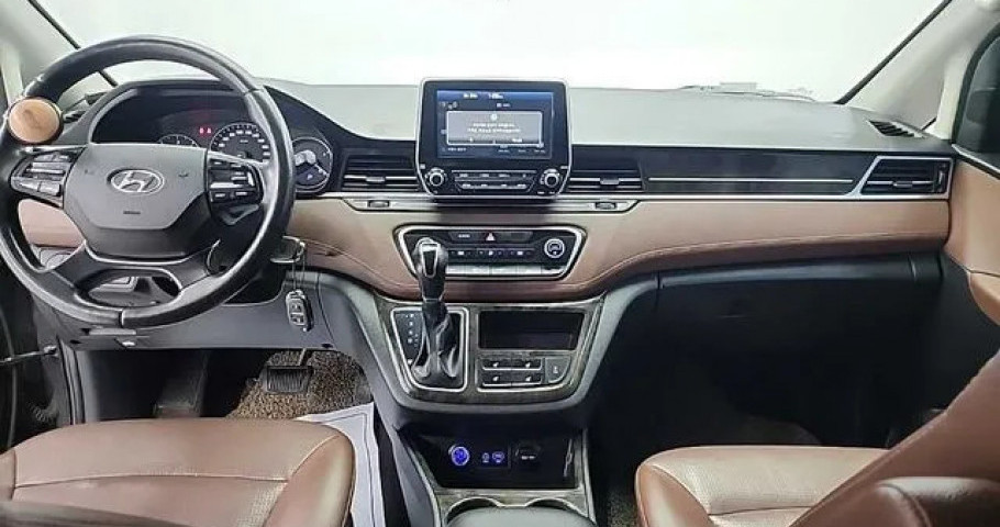 Hyundai Starex 