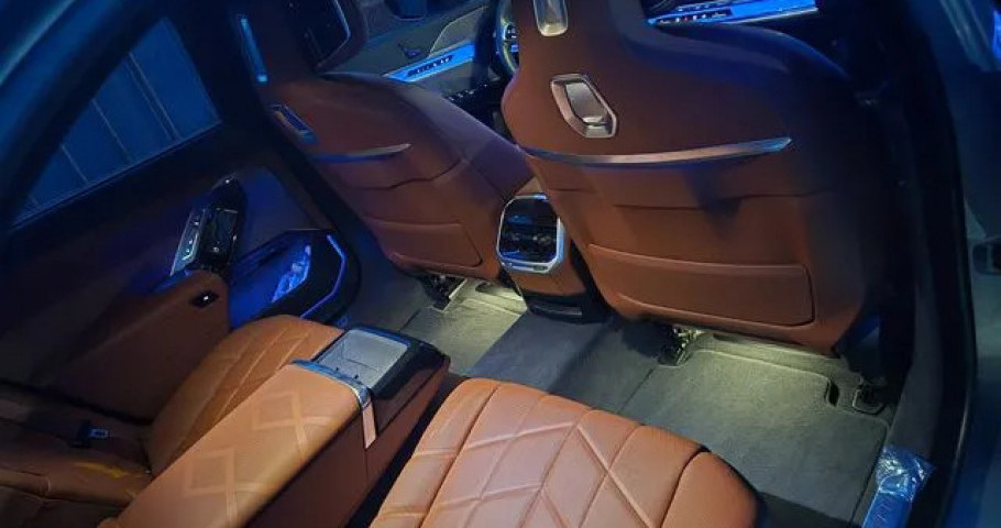 Bmw 7-Series 