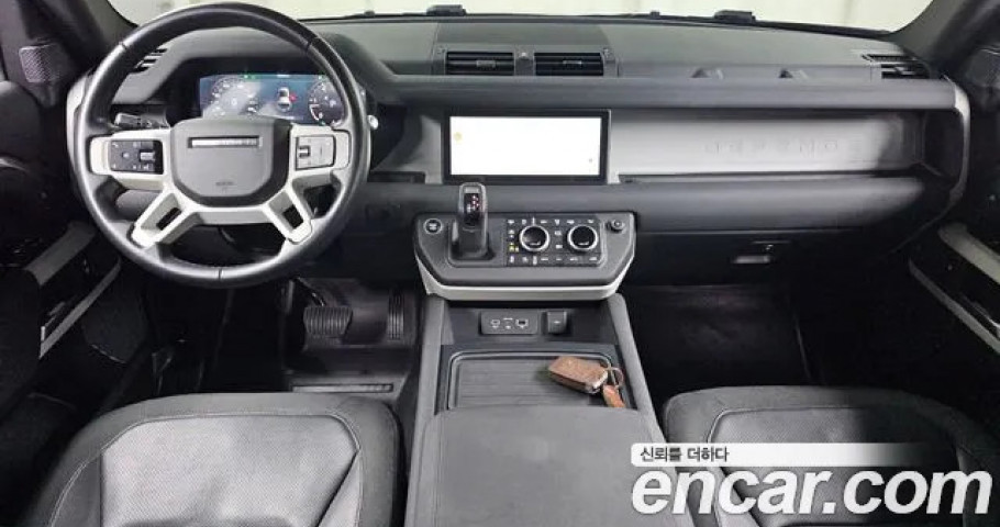 Land Rover Defender 
