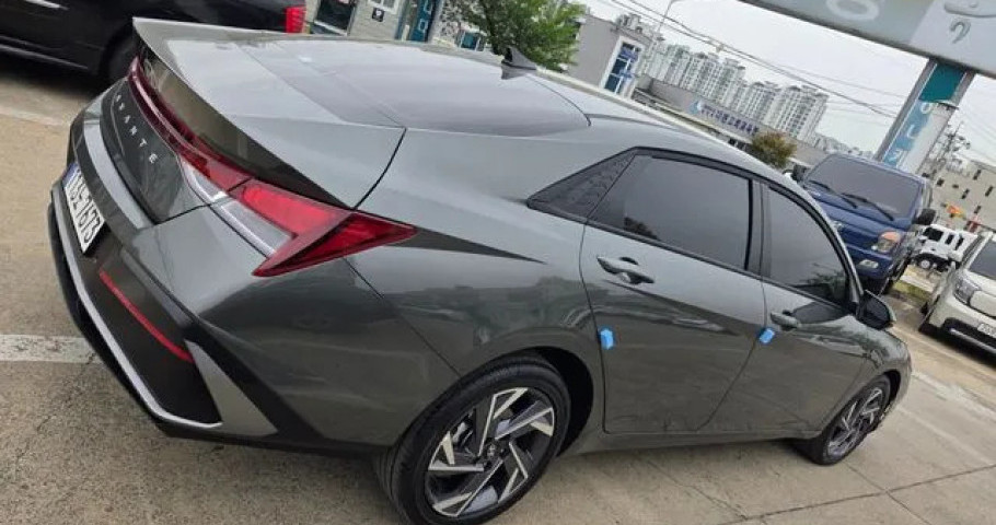 Hyundai Avante (Elantra) 