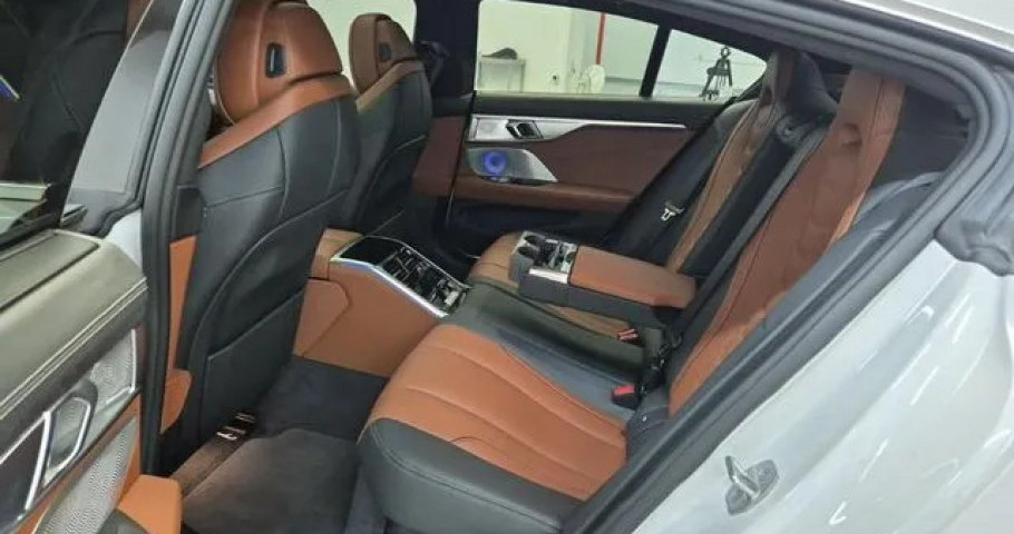 Bmw 8-Series 