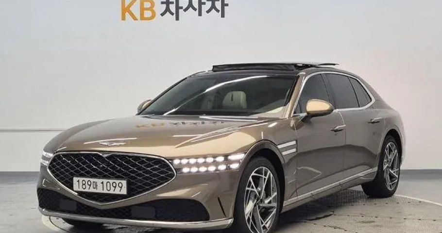 Genesis G90 