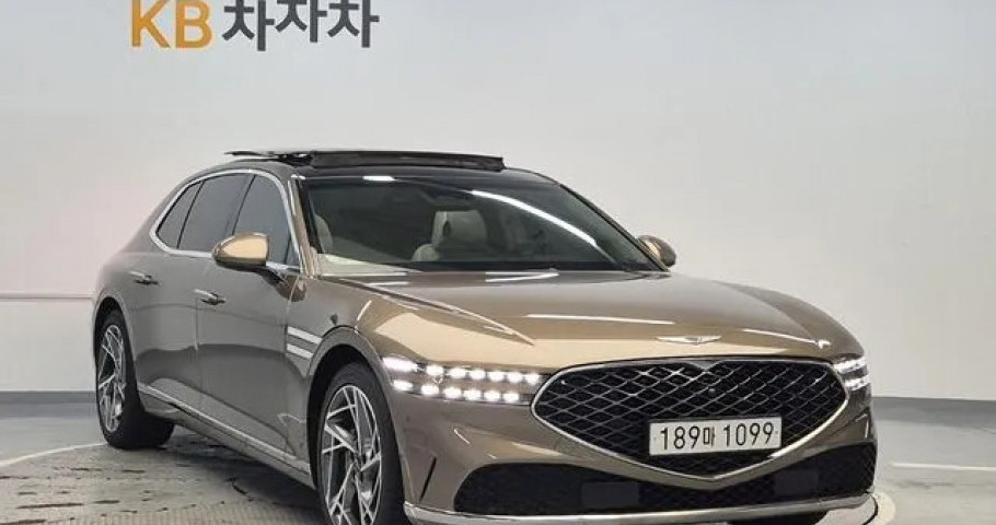 Genesis G90 