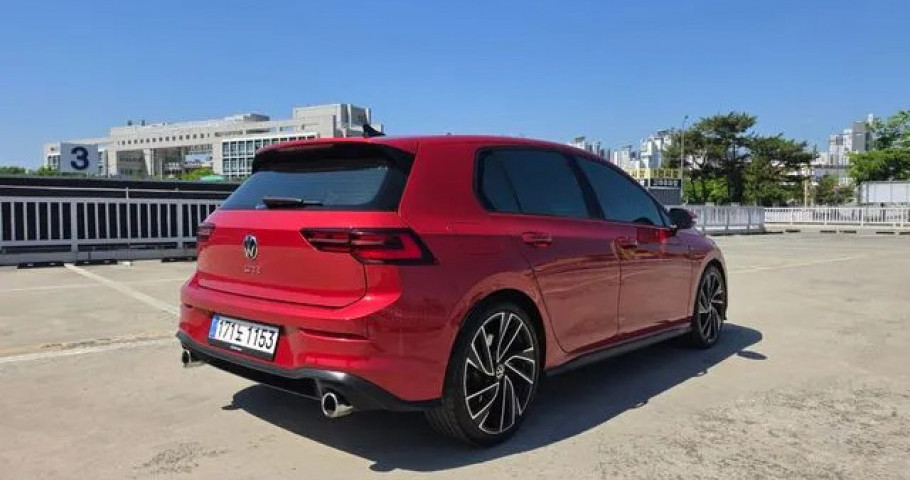 Volkswagen Golf 