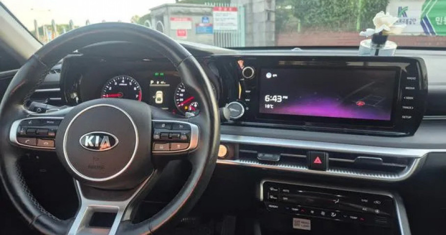 Kia K5 