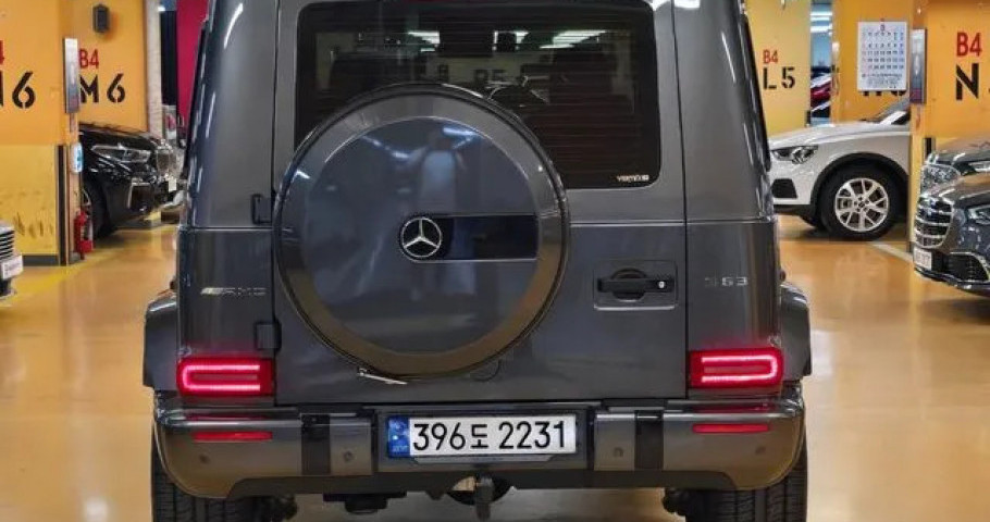 Mercedes-Benz G-Class 