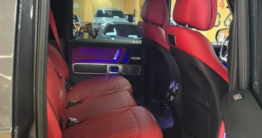 Mercedes-Benz G-Class 