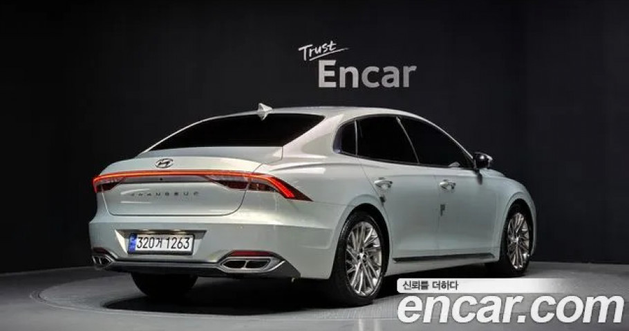 Hyundai Grandeur 