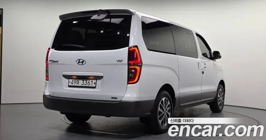 Hyundai Starex 