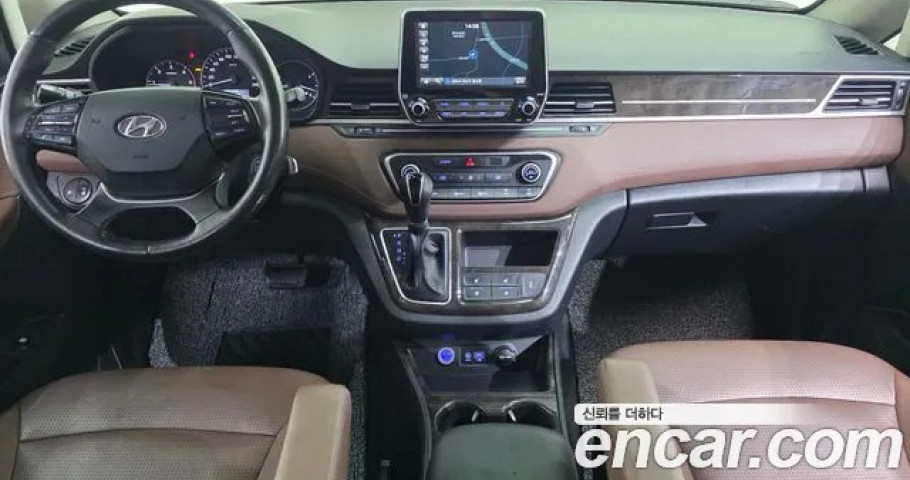 Hyundai Starex 